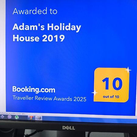 Adam'S Holiday House 2019 Karianí Esterno foto