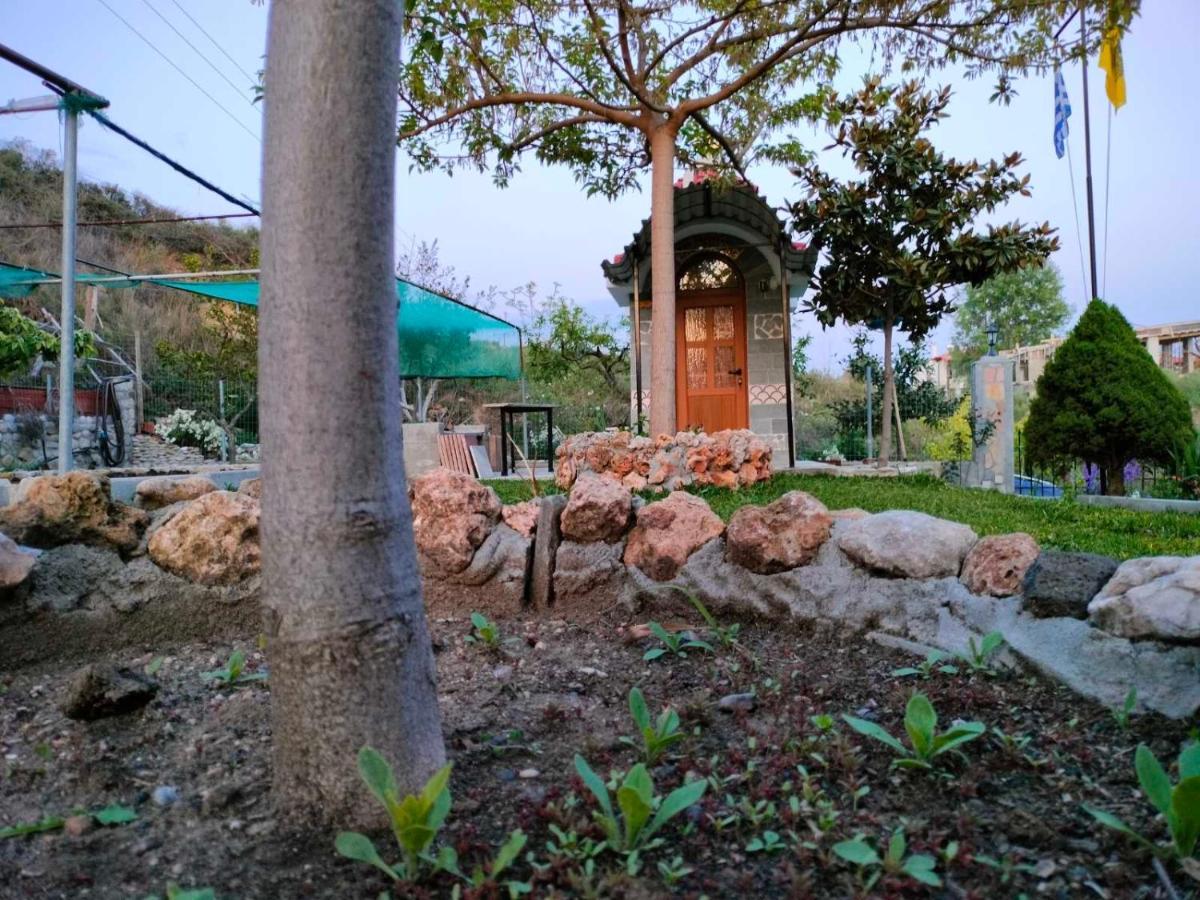 Adam'S Holiday House 2019 Karianí Esterno foto