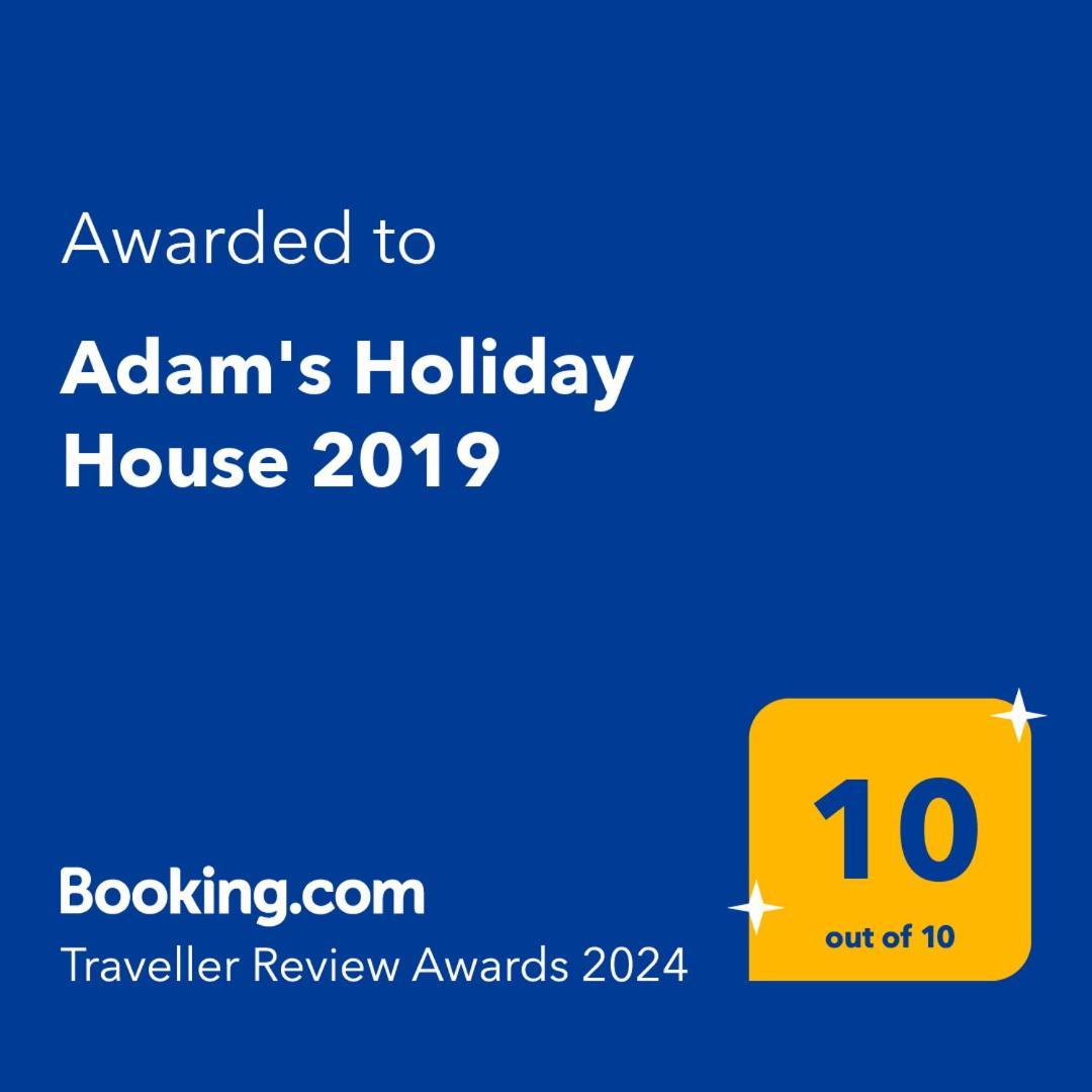 Adam'S Holiday House 2019 Karianí Esterno foto